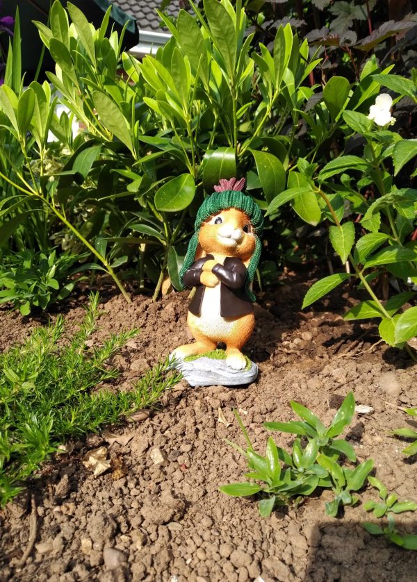 Benjamin Bunny garden ornament