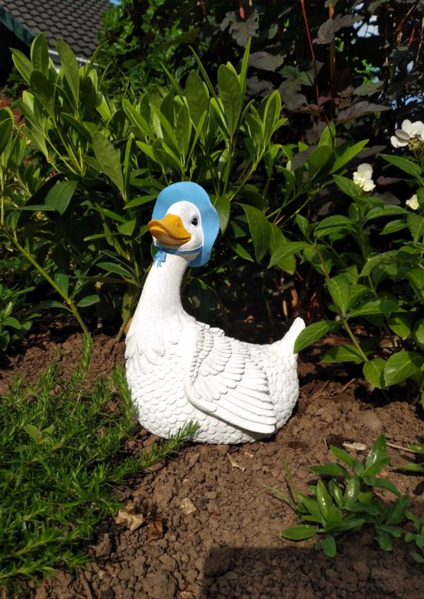 Jemima Puddle-Duck garden ornament