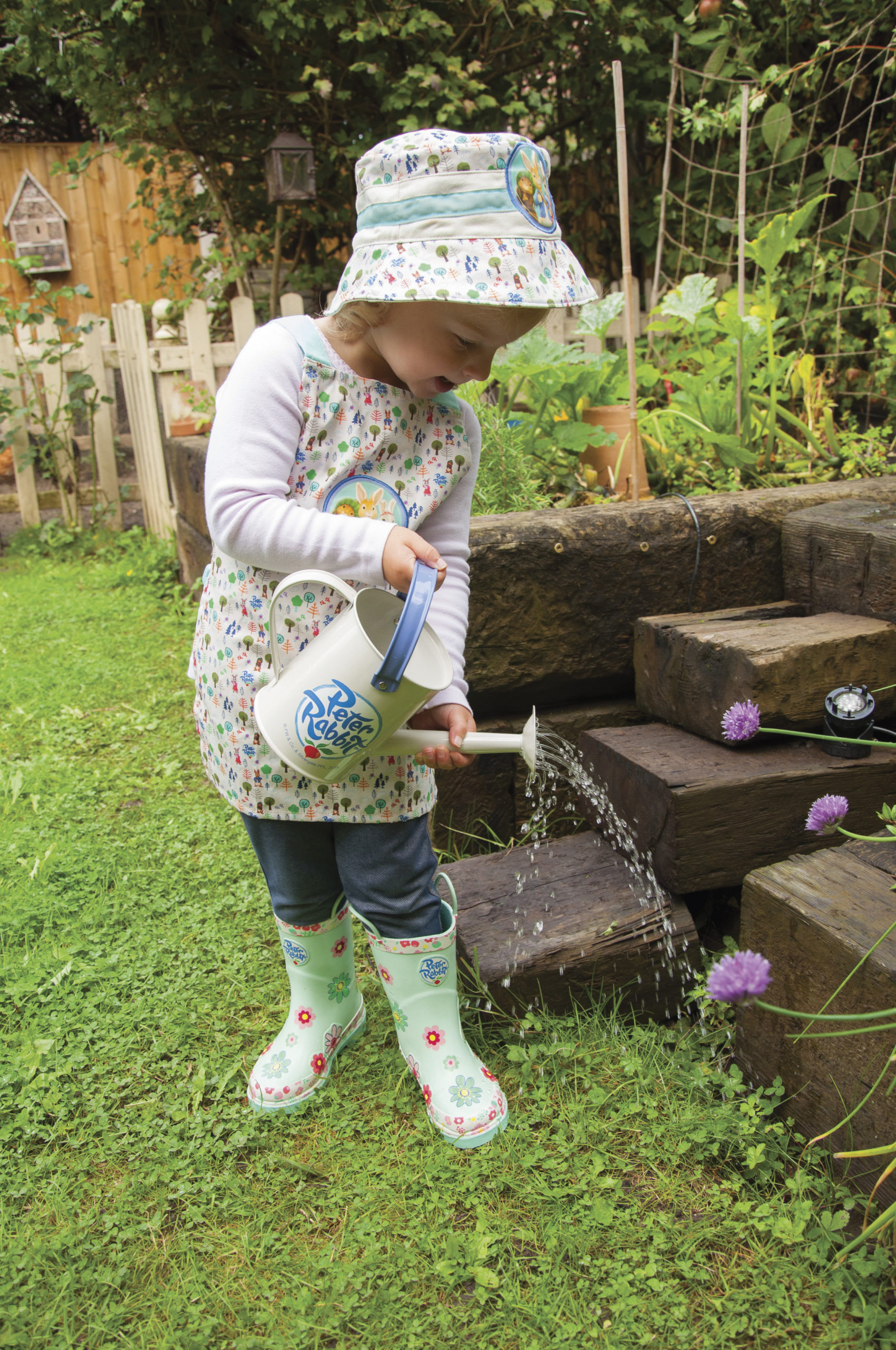Peter rabbit sun store hat
